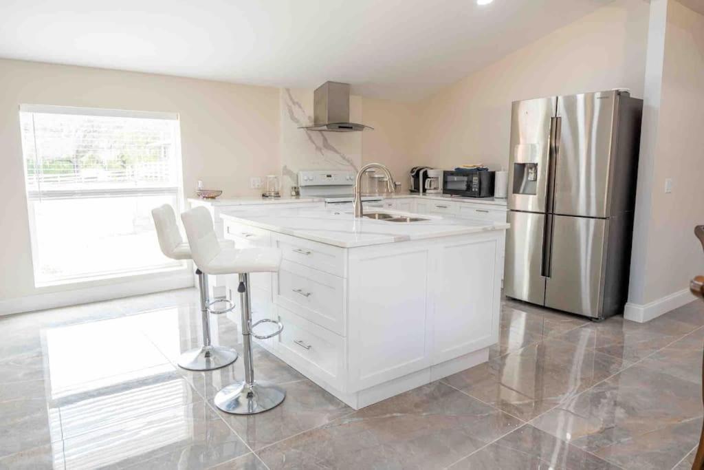 Ferienwohnung Tampa Bay Oasis Tarpon Springs Exterior foto